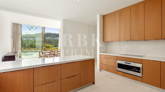 Resale - Villa -
Malaga - Casares