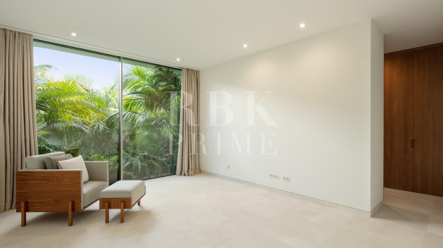 Resale - Villa -
Malaga - Casares