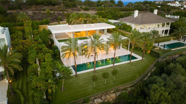 Resale - Villa -
Malaga - Casares