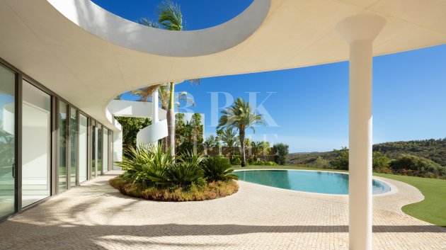 Resale - Villa -
Malaga - Casares