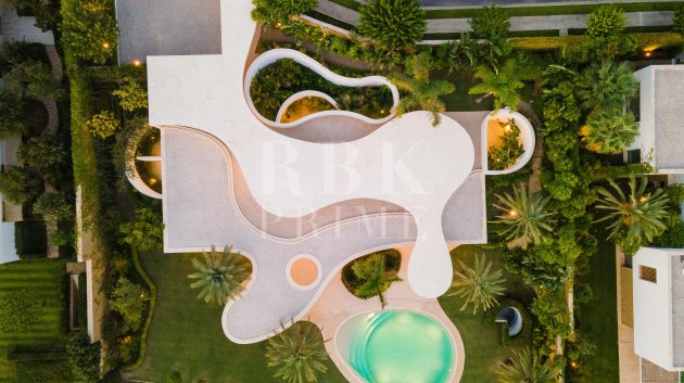 Resale - Villa -
Malaga - Casares