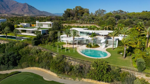 Resale - Villa -
Malaga - Casares