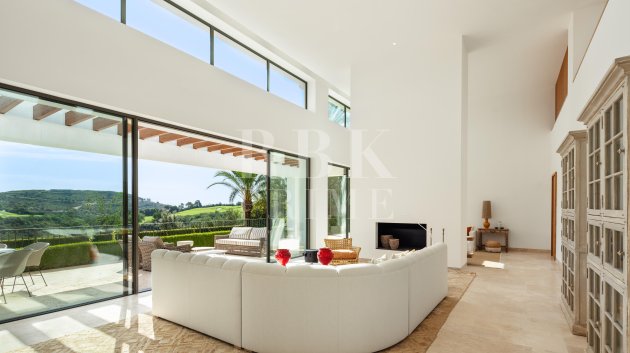 Resale - Villa -
Malaga - Casares