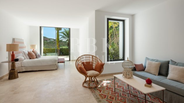 Resale - Villa -
Malaga - Casares