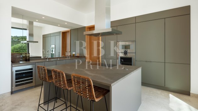 Resale - Villa -
Malaga - Casares