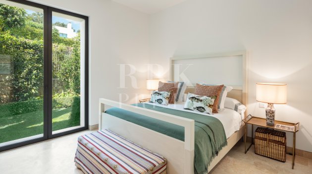 Resale - Villa -
Malaga - Casares