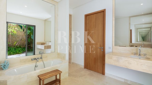 Resale - Villa -
Malaga - Casares