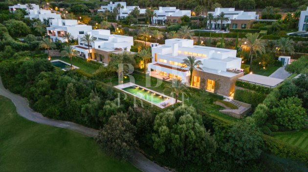 Resale - Villa -
Malaga - Casares