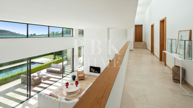 Resale - Villa -
Malaga - Casares