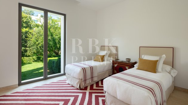 Resale - Villa -
Malaga - Casares