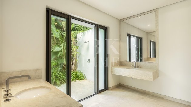 Resale - Villa -
Malaga - Casares