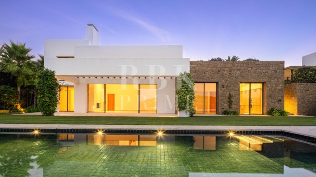 Resale - Villa -
Malaga - Casares