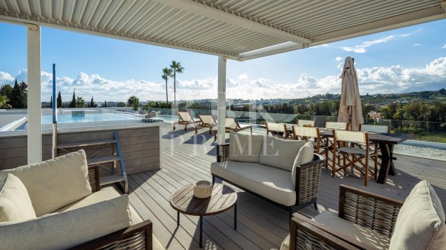 Resale - Villa -
Malaga - Nueva Andalucía