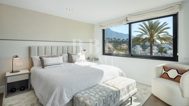 Resale - Villa -
Malaga - Nueva Andalucía