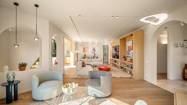 Resale - Villa -
Malaga - Nueva Andalucía