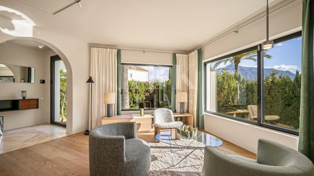 Resale - Villa -
Malaga - Nueva Andalucía