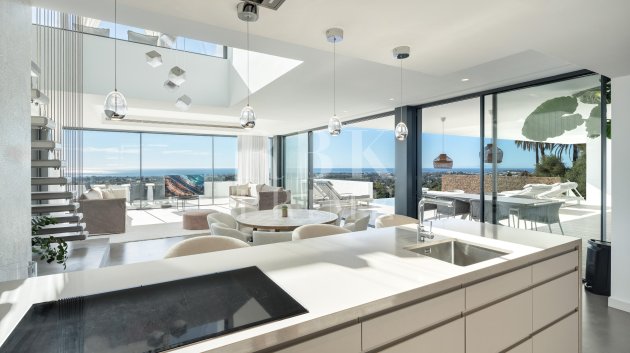 Resale - Villa -
Malaga - Benahavís