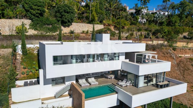 Resale - Villa -
Malaga - Benahavís