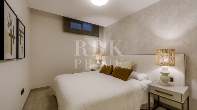 Resale - Villa -
Marbella
