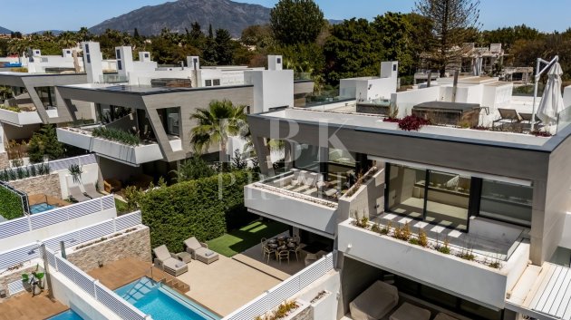 Resale - Villa -
Marbella