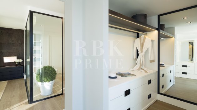 Resale - Villa -
Malaga - Nueva Andalucía