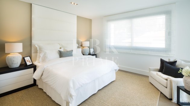 Resale - Villa -
Malaga - Nueva Andalucía