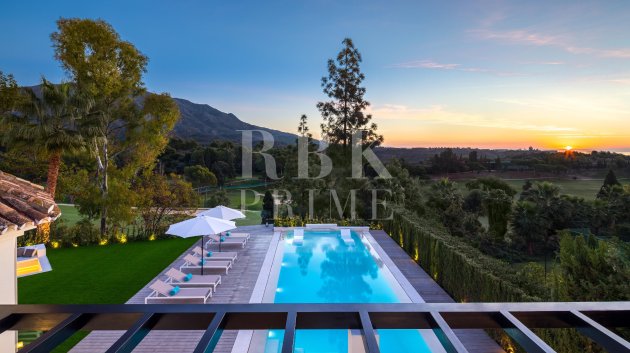 Resale - Villa -
Malaga - Nueva Andalucía