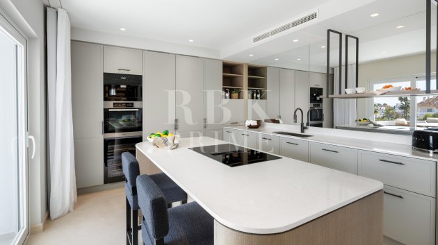 Resale - Apartments -
Marbella