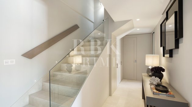 Resale - Apartments -
Marbella