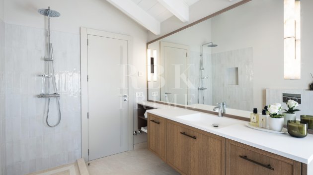 Resale - Apartments -
Marbella