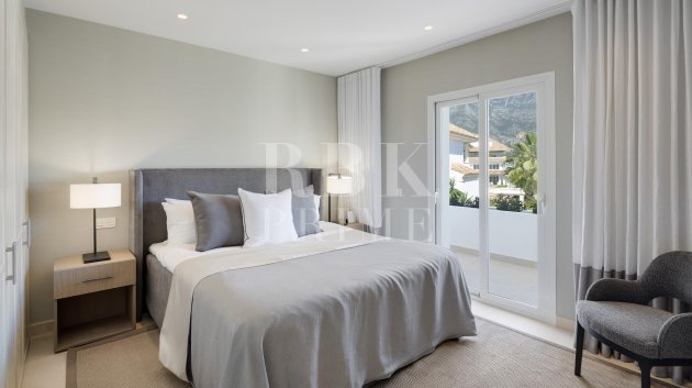 Resale - Apartments -
Marbella