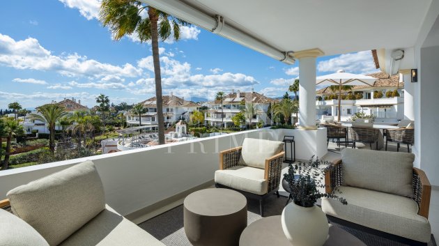 Resale - Apartments -
Marbella