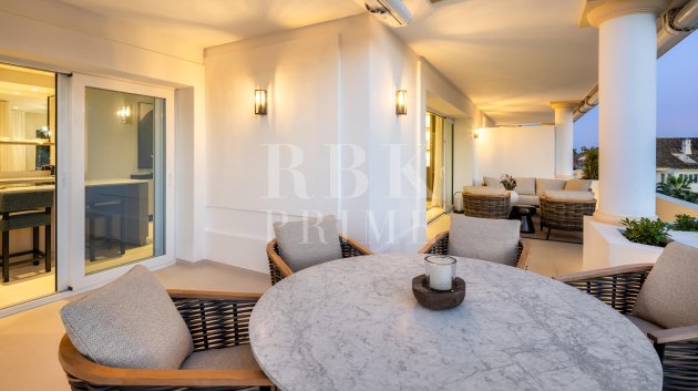 Resale - Apartments -
Marbella
