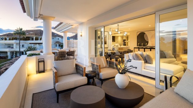Resale - Apartments -
Marbella