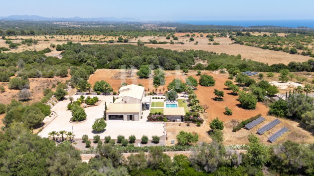 Resale - Villa -
Manacor - Cales de Mallorca