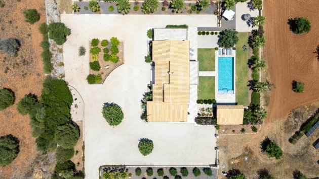Resale - Villa -
Manacor - Cales de Mallorca