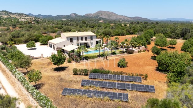 Resale - Villa -
Manacor - Cales de Mallorca