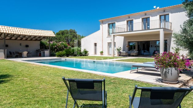 Resale - Villa -
Manacor - Cales de Mallorca