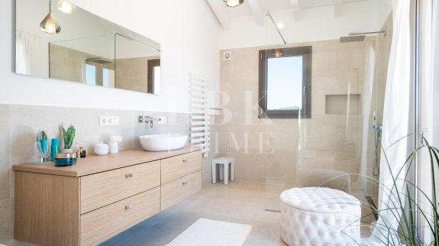 Resale - Villa -
Manacor - Cales de Mallorca