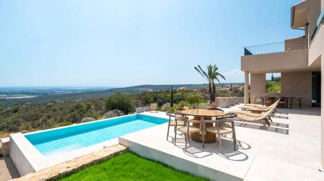Resale - Villa -
Palma - Urbanización Puntiró