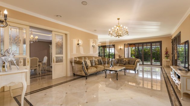 Resale - Villa -
Calvià - Peguera