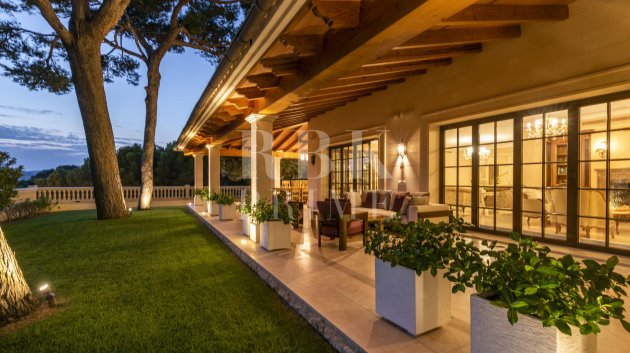 Resale - Villa -
Calvià - Peguera