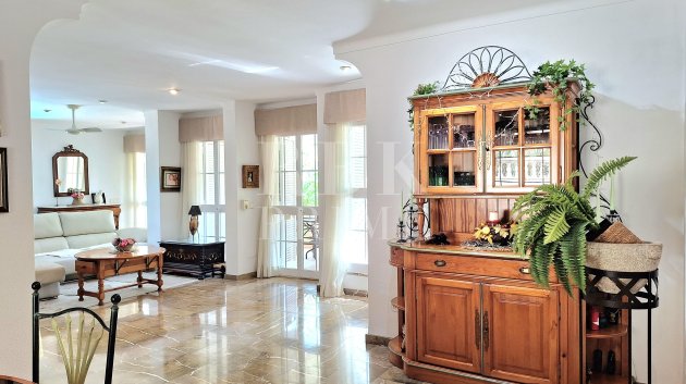 Resale - Villa -
Calvià - Peguera