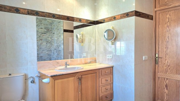 Resale - Villa -
Calvià - Peguera