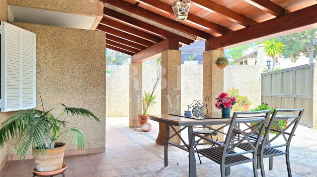 Resale - Villa -
Calvià - Peguera