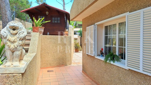 Resale - Villa -
Calvià - Peguera