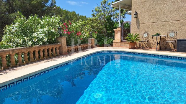 Resale - Villa -
Calvià - Peguera