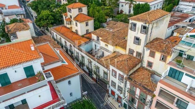Reventa - Land -
Madeira