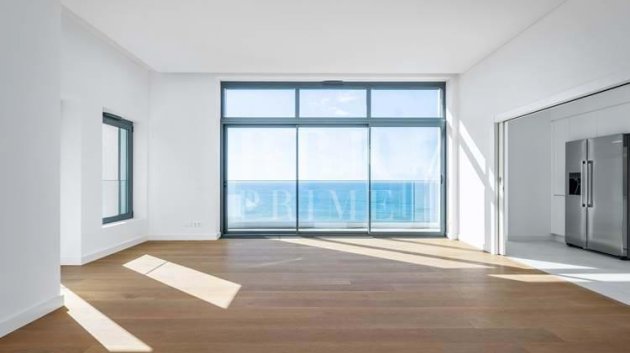 Reventa - Apartamentos -
Madeira