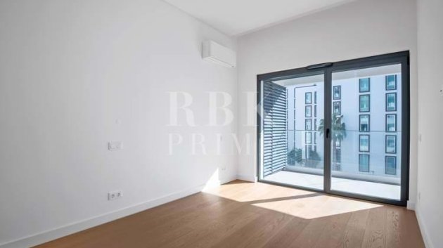 Reventa - Apartamentos -
Madeira